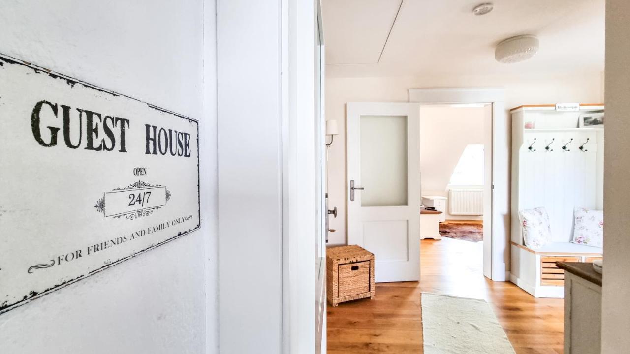 Luxurioeses Apartment Mit Parkplatz - Klimaanlage - Nahe Klinikum كوبورغ المظهر الخارجي الصورة